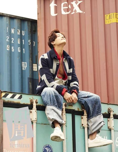 演员张峻宁最新写真曝光 慵懒随性凸显好身材