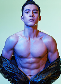 韩东君半裸肌肉写真曝光 大秀腹肌阳刚气质爆棚