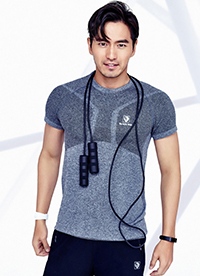 韩星李阵郁海报高清图 全方位展现硬汉本色