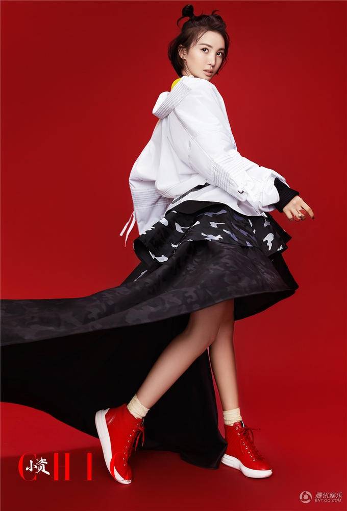 金晨最新时尚写真大片 轻松hold住多种造型