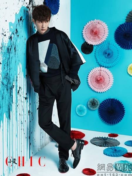 于朦胧杂志写真大片曝光 扑面而来的少年气