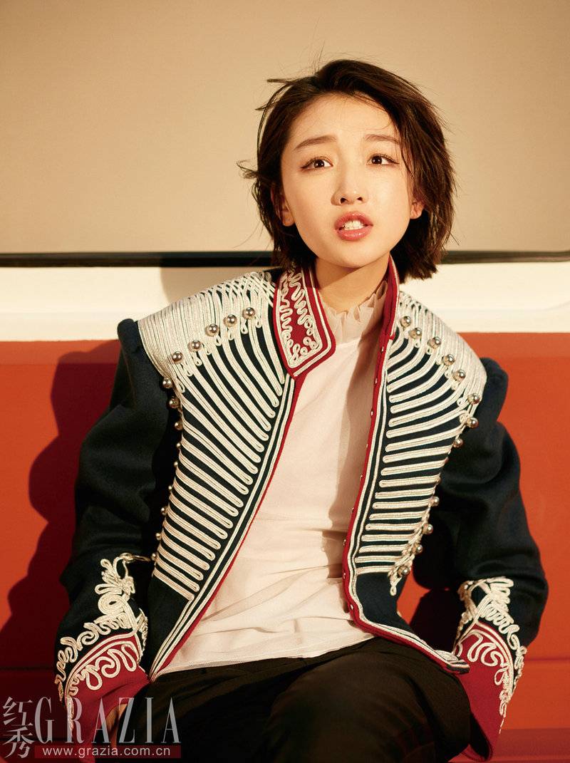 周冬雨杂志封面写真 英伦范coolgirl上线