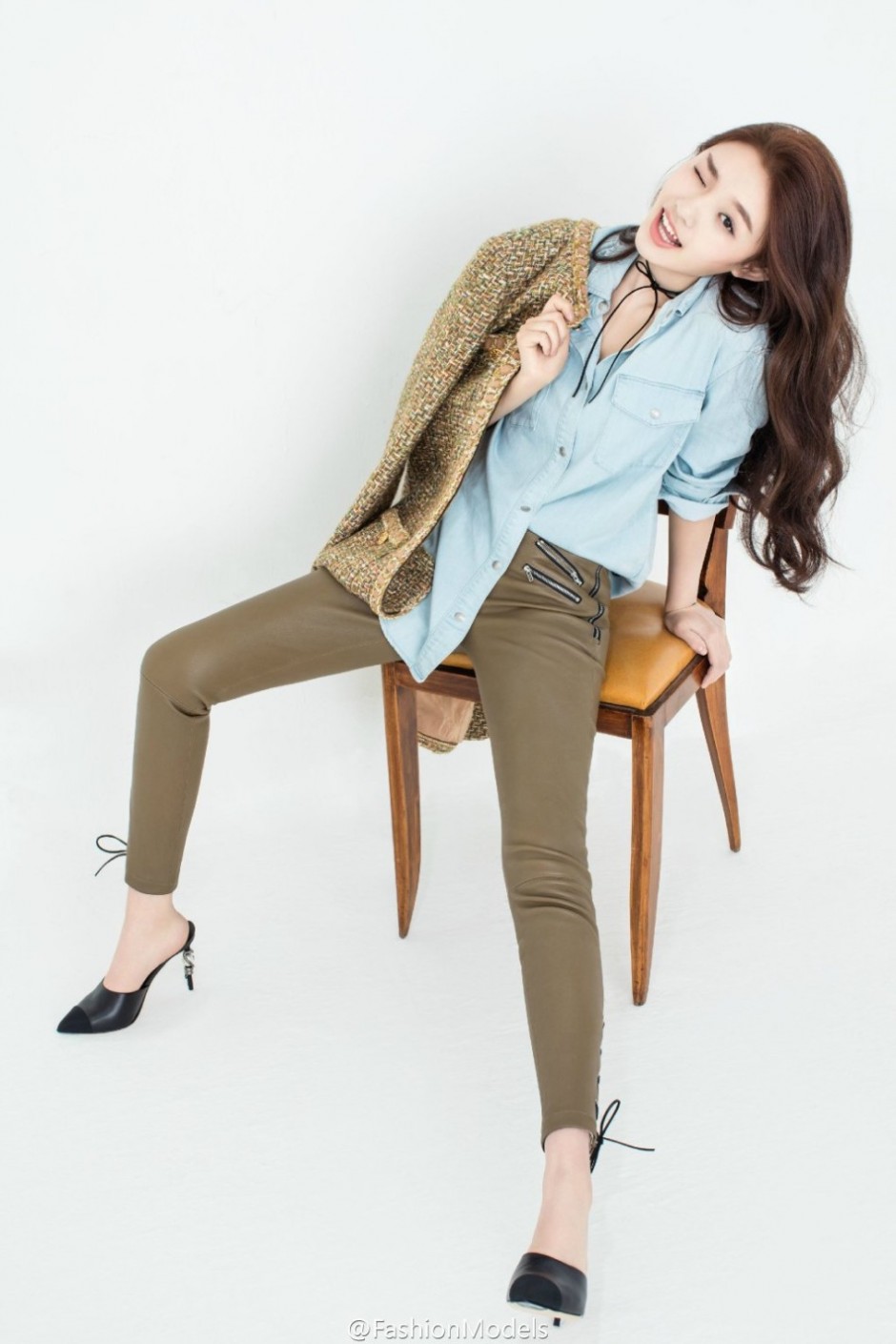 星女郎林允早春写真图片 清新灵动镜头感十足