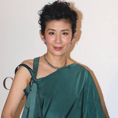 伊能静怀孕晒大肚子照片 临产脚肿如熊掌