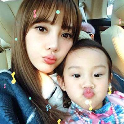 大s儿子照片曝光 被赞乖巧不喜欢哭闹很省心