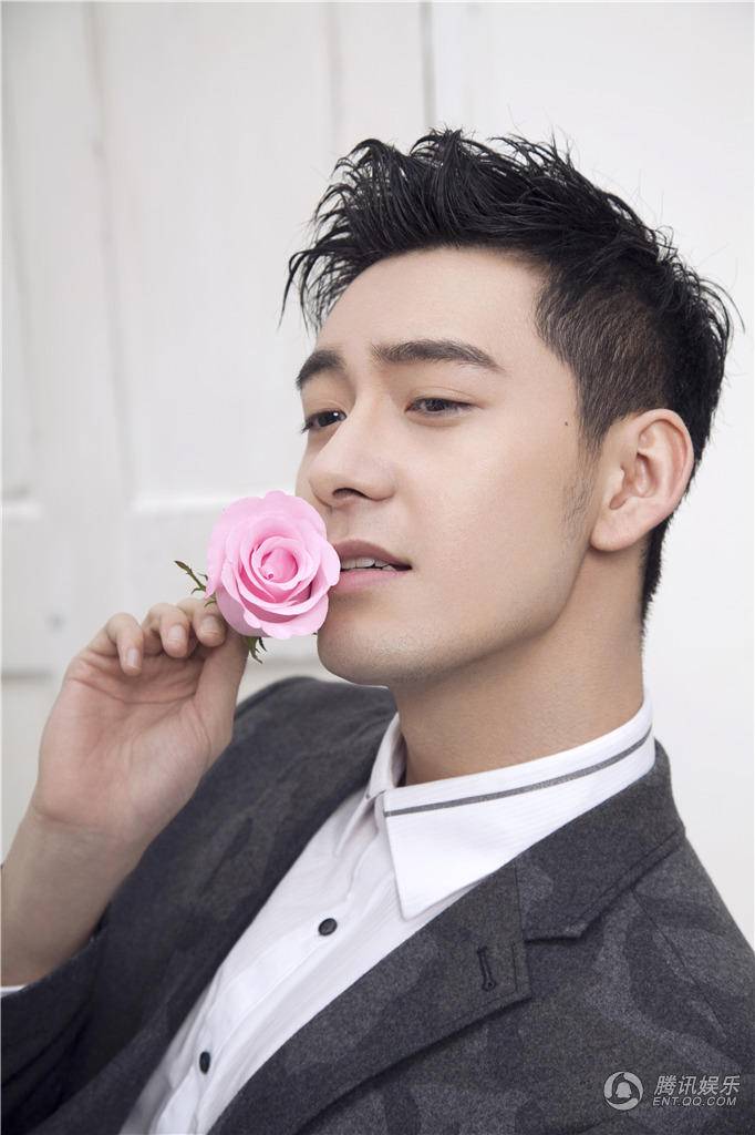 演员陈星旭写真大片 宠溺眼神开启情人节诱惑