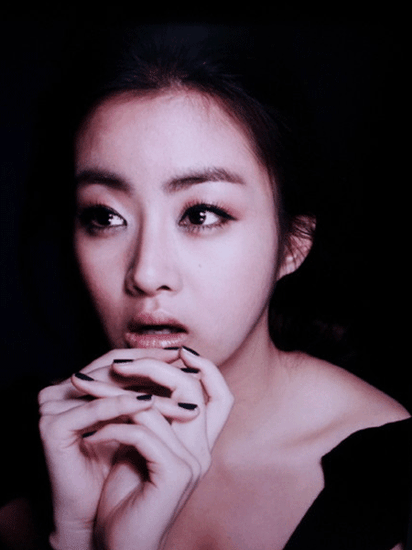 一字眉OUT了！明星教你如何看脸型选&ldquo;眉&rdquo;