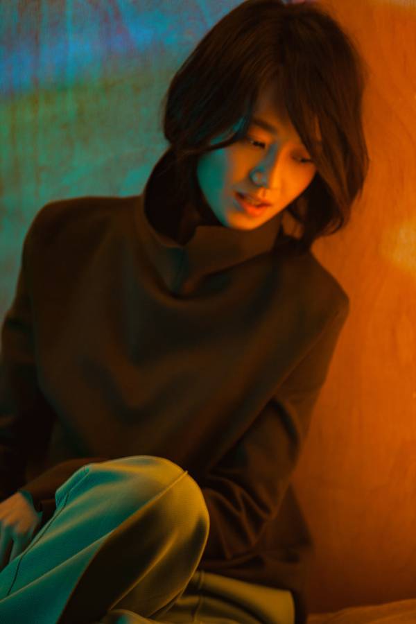 朱丹最新写真大片曝光 尽显慵懒随性范儿