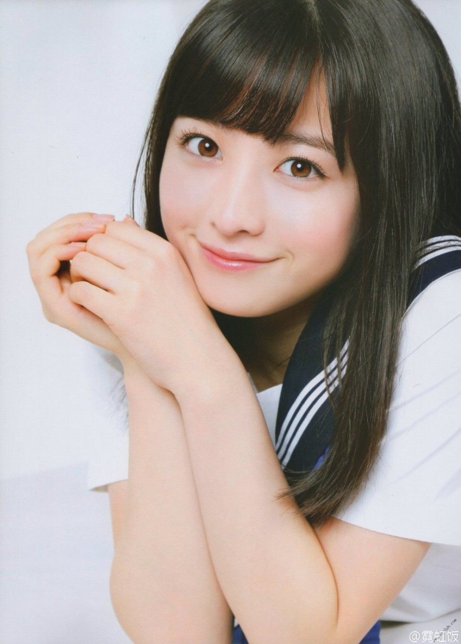 日本清纯萝莉桥本环奈水手服写真图片