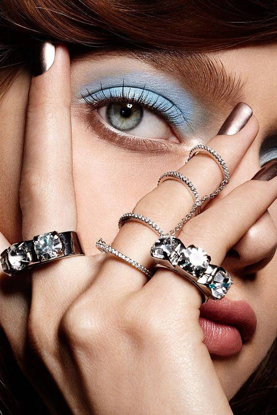 睫毛怎么变长?这六个小方法要学好