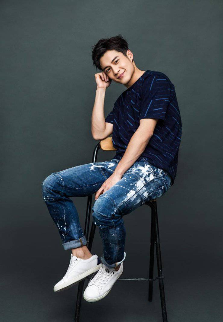 内地小生韩东君阳光帅气运动型男写真