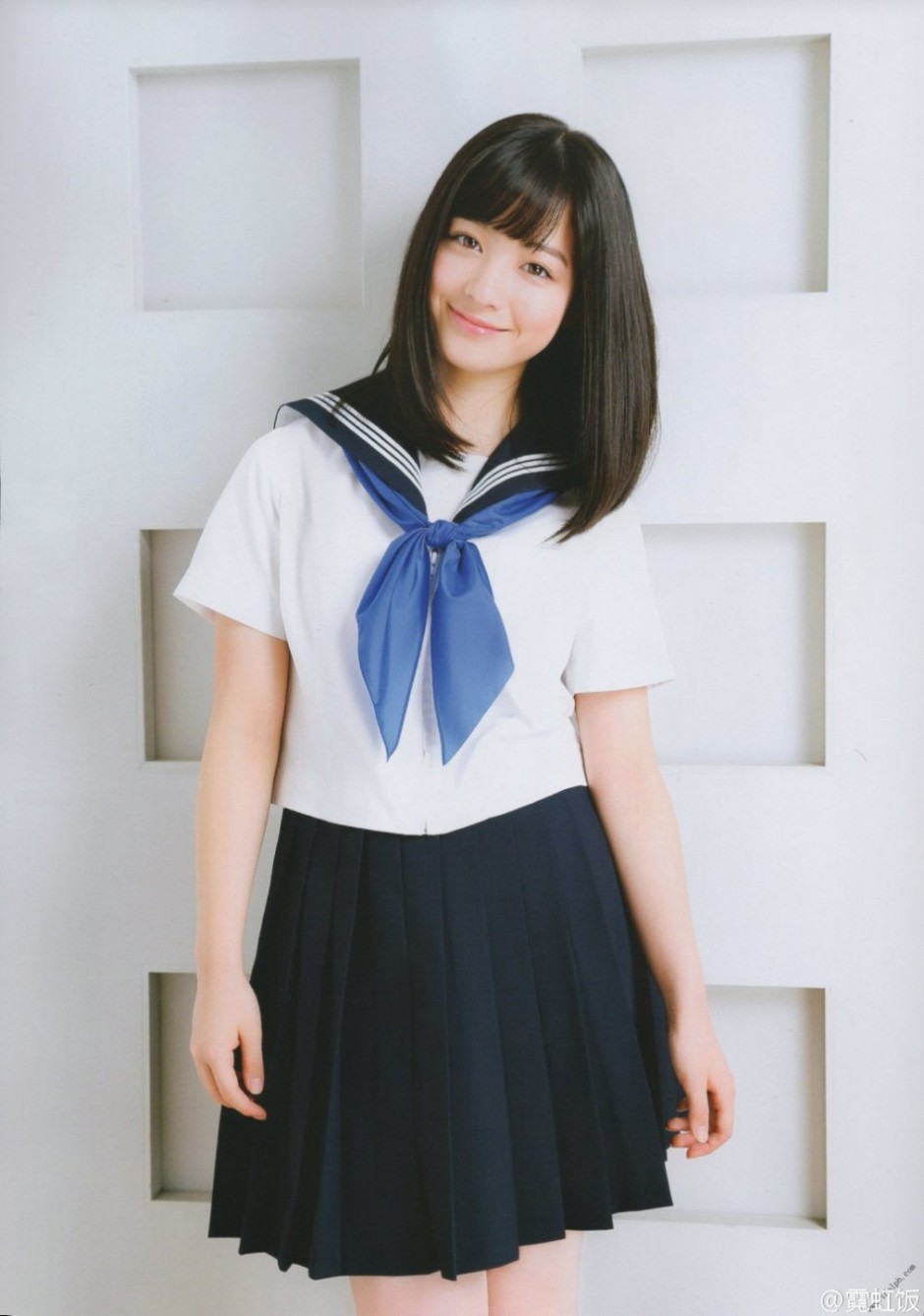 日本清纯萝莉桥本环奈水手服写真图片