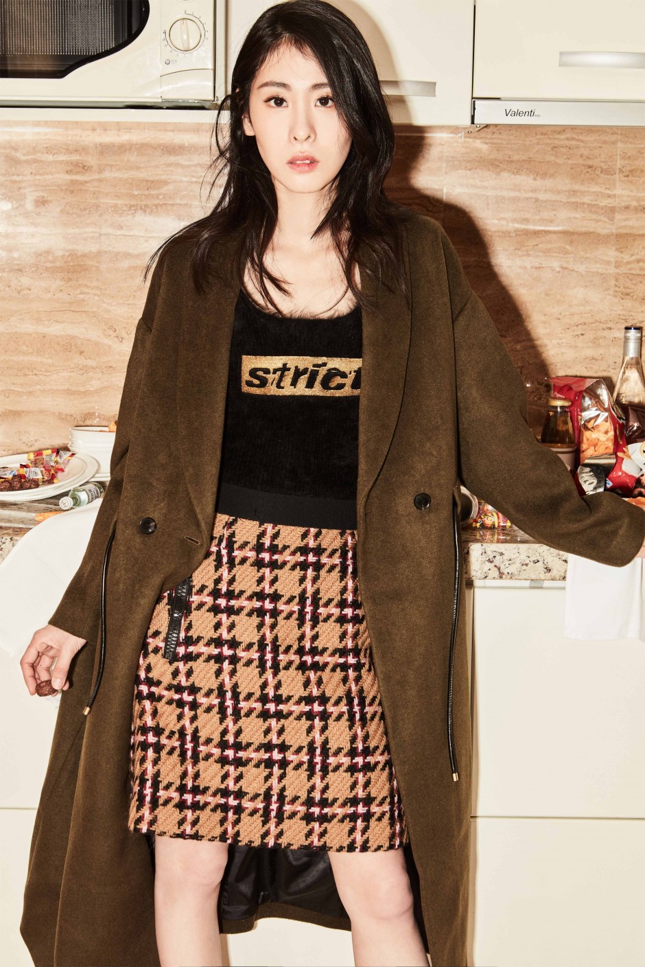 歌手张碧晨最新写真大片 洒脱个性演绎另类真我