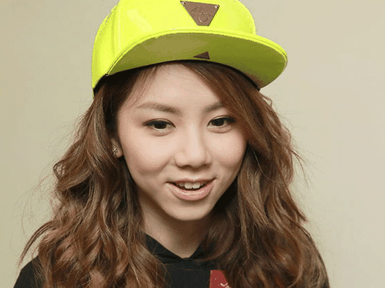 一字眉OUT了！明星教你如何看脸型选&ldquo;眉&rdquo;