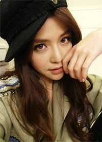 李毓芬整容前后 曝其13年换脸5次成小徐若瑄