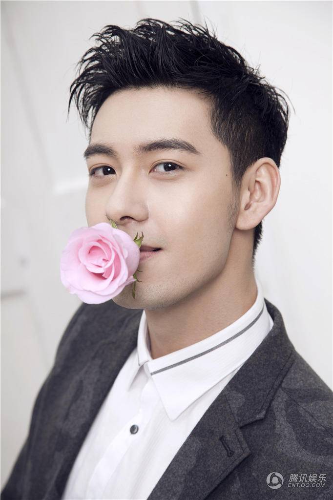 演员陈星旭写真大片 宠溺眼神开启情人节诱惑