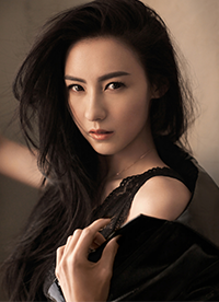 张柏芝性感大片曝光 露腰露肩又露事业线