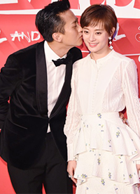 孙俪赞邓超最帅 网友调侃账号被盗了吗