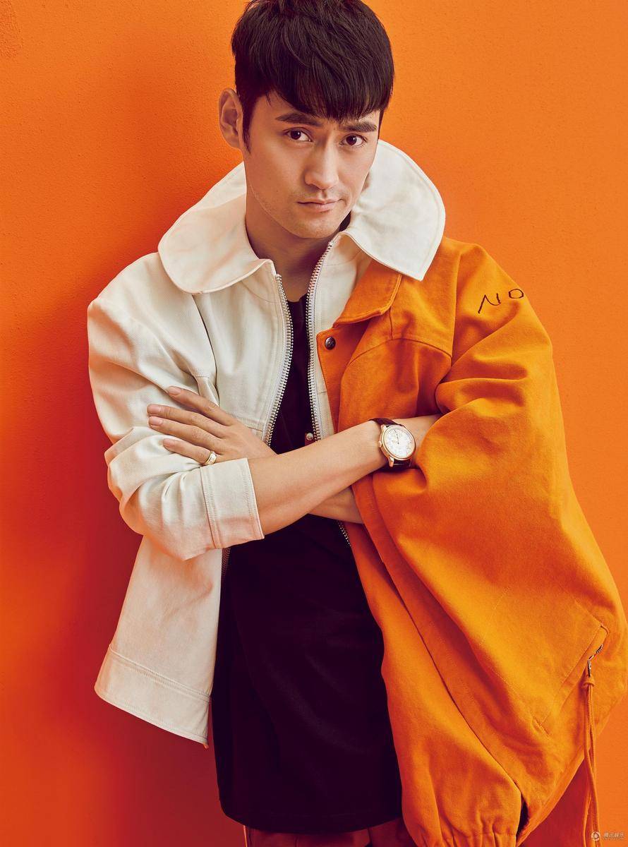 袁弘时尚写真大片曝光 反差萌尽显雅痞气息