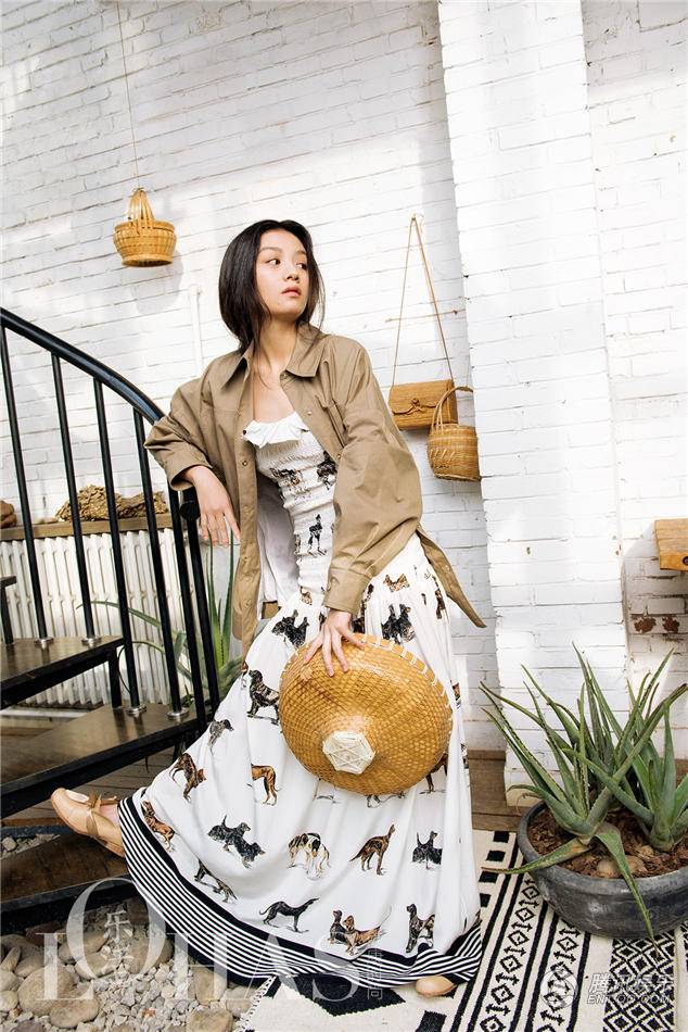 演员春夏杂志写真曝光 清新自然气质脱俗