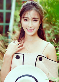 内地演员甘婷婷最新写真 甜美性感间切换自如