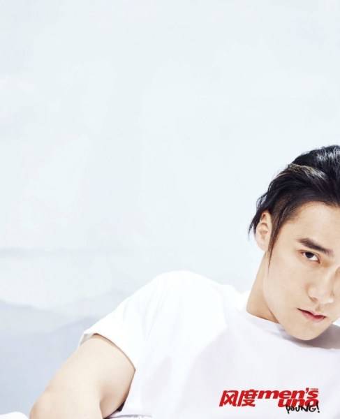 蒋劲夫早春西装写真大片 长发背头艺术感十足