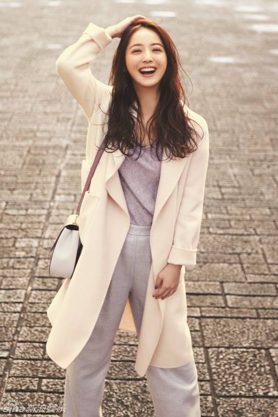 日本宅男女神佐佐木希冬日轻熟女写真大片