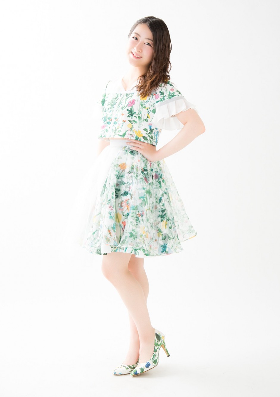 渡边麻友最新写真集曝光 娇俏灵动诠释别样性感