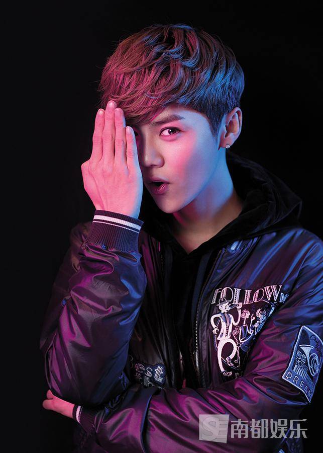 鹿晗帅气写真大片曝光 回眸杀撩你没商量