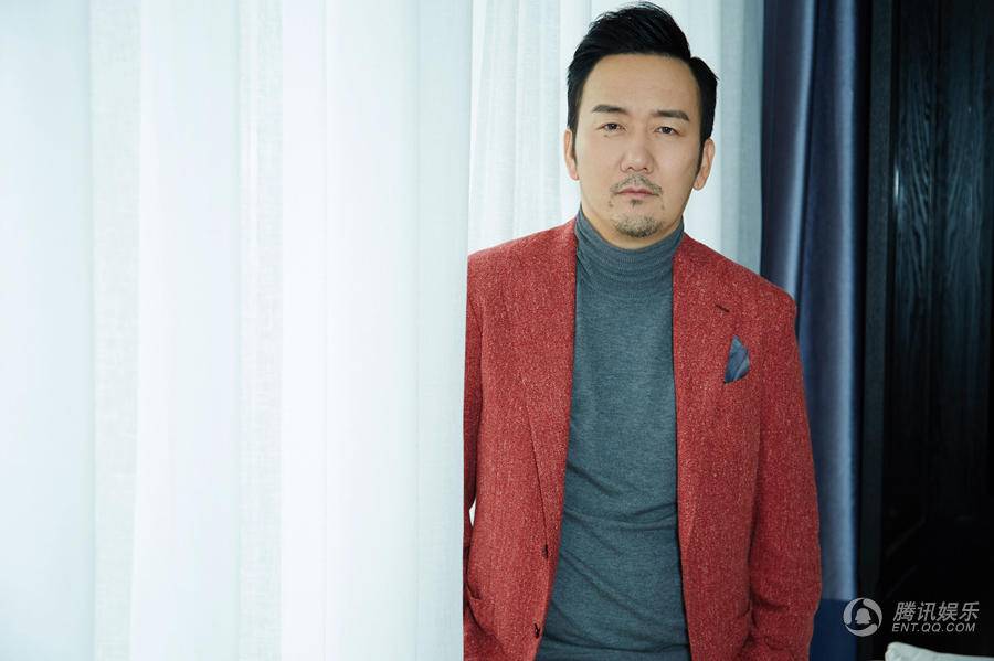 筷子兄弟王太利写真曝光 眼神深邃展萌叔魅力