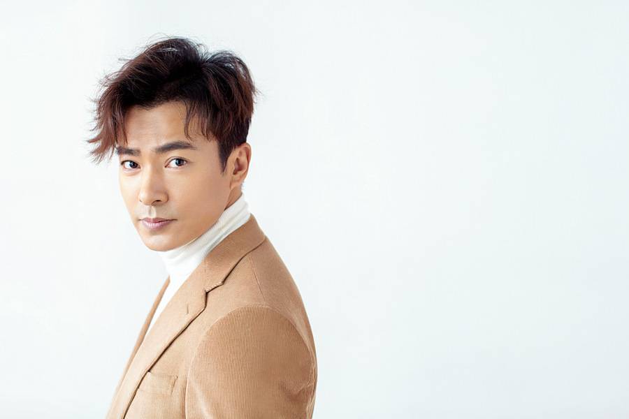 内地男演员于波写真曝光 化身绅士精英