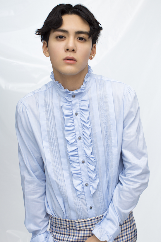 大眼仔曾舜晞时尚写真变身&ldquo;巴洛克王子&rdquo;