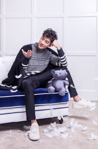 廖彦龙adson时尚写真曝光 暖冬绅士男友力爆棚