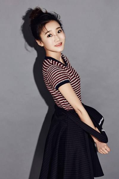 演员常方源写真大片 温暖明媚显恬淡气质