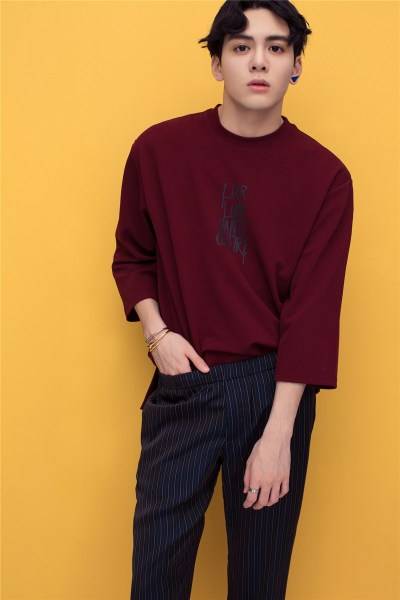 大眼仔曾舜晞最新写真 温暖少年定格青春姿态