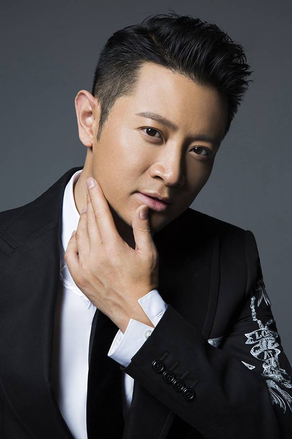 罗中旭曝新专辑写真大片 重磅打造撕下偶像标签