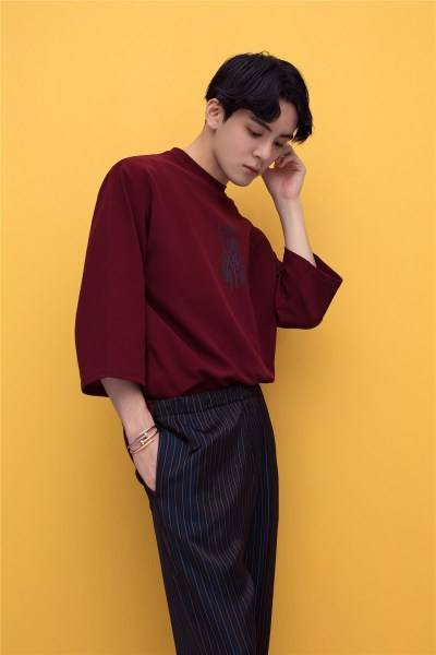 大眼仔曾舜晞最新写真 温暖少年定格青春姿态