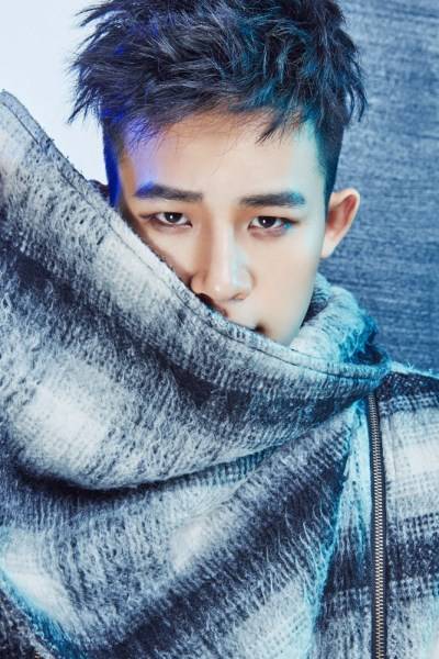 Lawrence罗伦希暗黑系写真 尽显雅痞风范