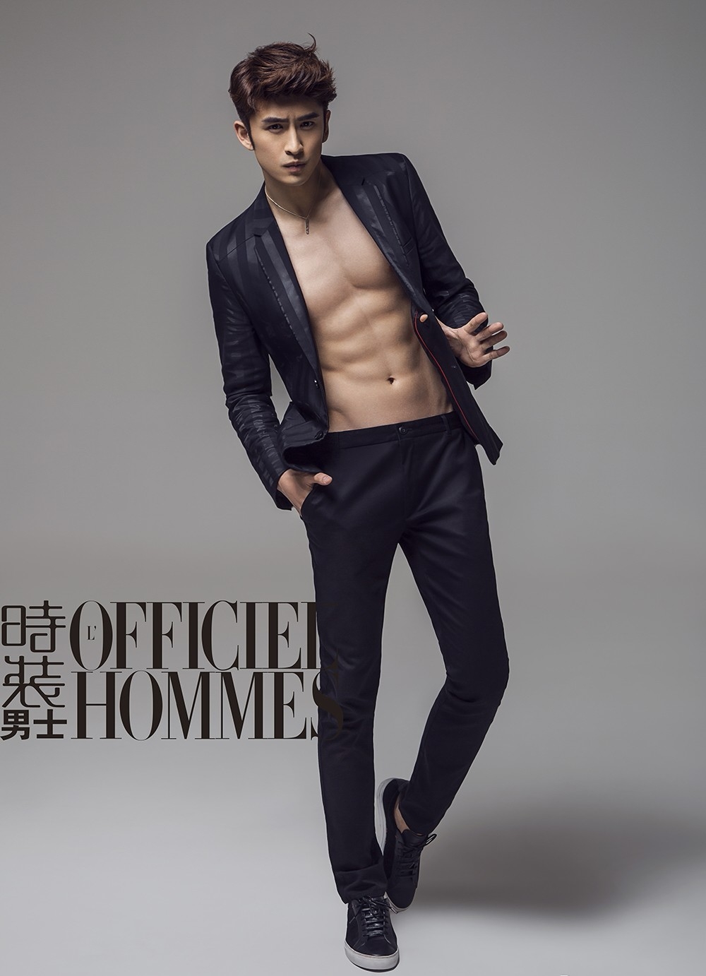 内地演员张云龙帅气有型肌肉图