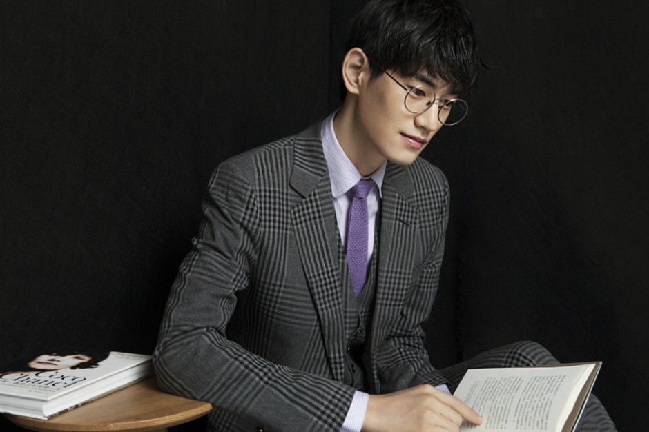 韩国模特金泰焕时尚大片 玩转文艺学院风