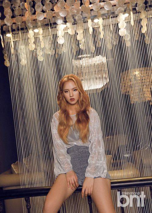 韩国歌手Unpretty Janey写真 金色长发凸显气质