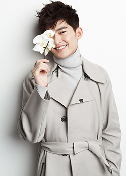 张翰迷人帅气写真图片 深情款款演绎熟男诱惑张翰暖男气质帅气写真图片