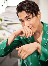 赵又廷时尚写真图片 浓浓秋意显暖男气质