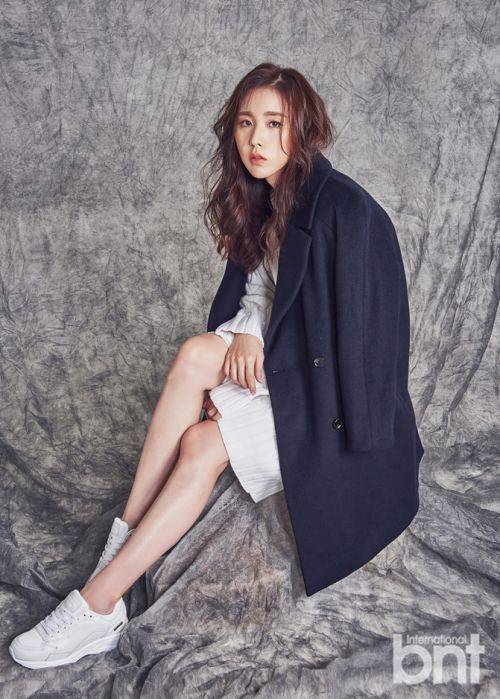 简美妍最新时尚写真 优雅大气魅力迷人