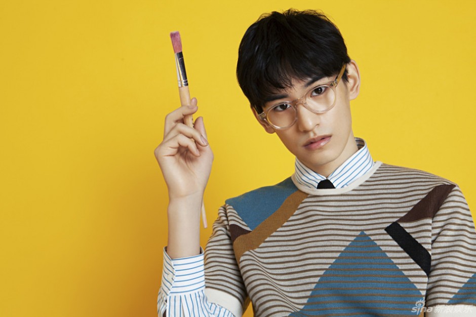 韩国模特金泰焕时尚大片 玩转文艺学院风