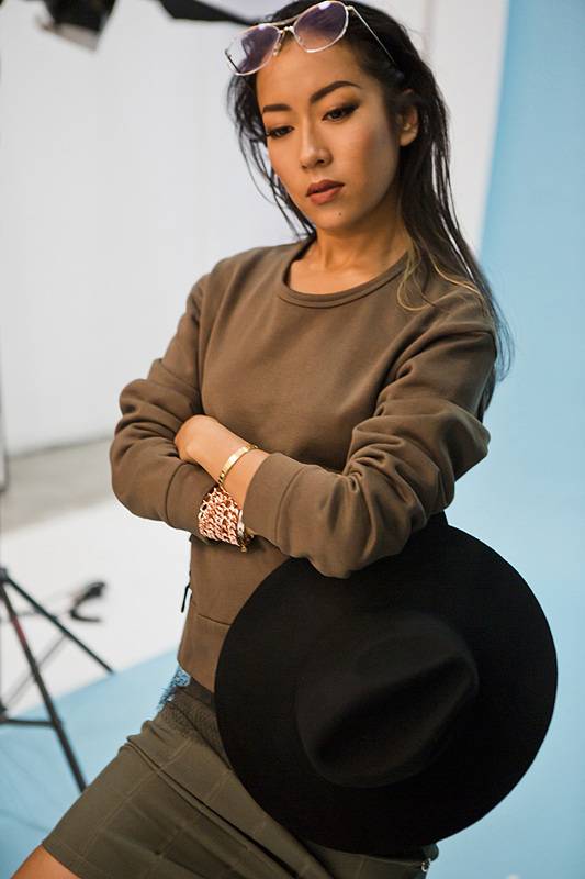 吉克隽逸时尚写真图片 简约造型展个人风格