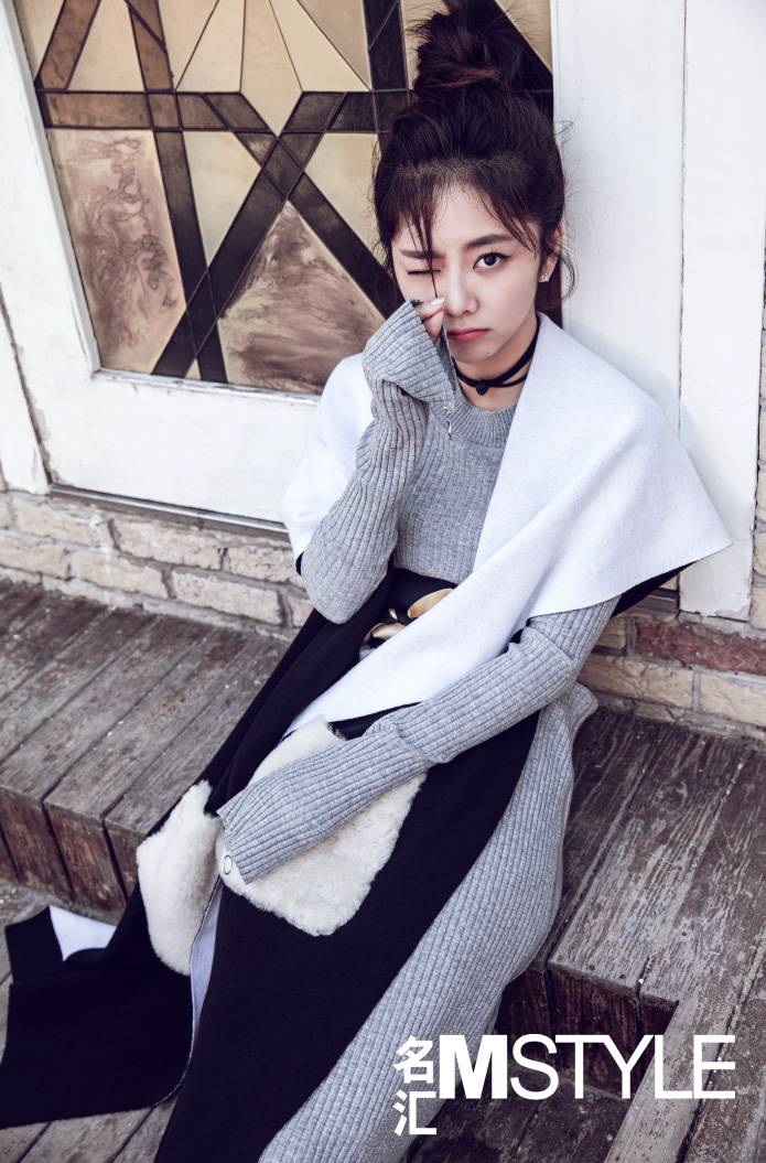 谭松韵时尚写真大片 清新亮丽尽显迷人风范