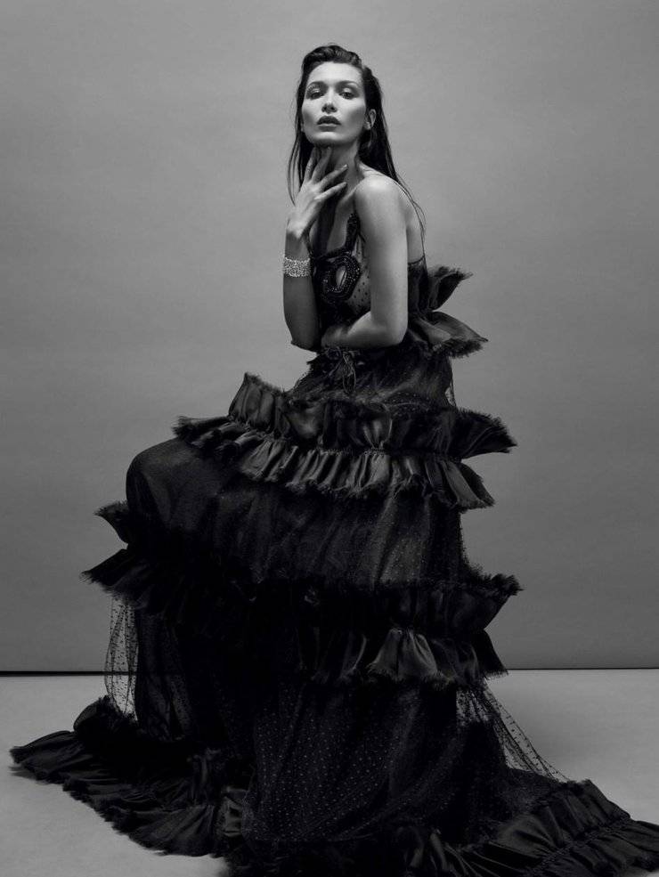 超模贝拉哈迪德时尚写真 大秀性感酥胸