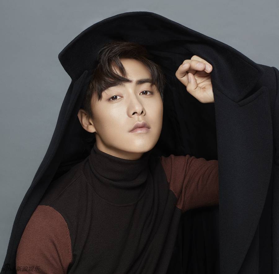 马天宇时尚大片造型 侧颜杀高贵如王子