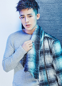 Lawrence罗伦希暗黑系写真 尽显雅痞风范”